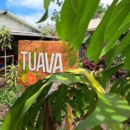 Tuava Lodge Ханга Роа Екстериор снимка