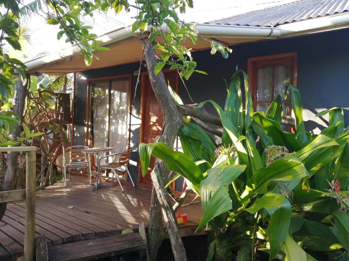Tuava Lodge Ханга Роа Екстериор снимка