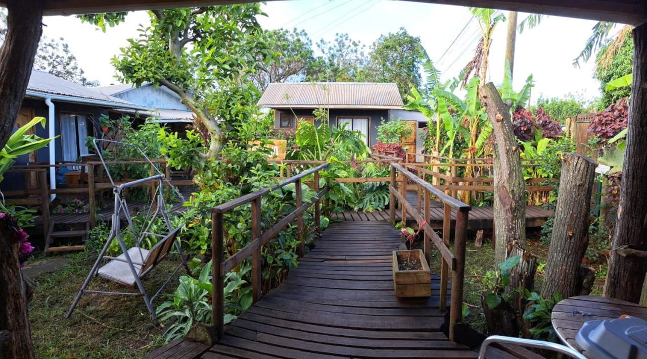 Tuava Lodge Ханга Роа Екстериор снимка