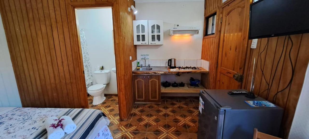 Tuava Lodge Ханга Роа Екстериор снимка